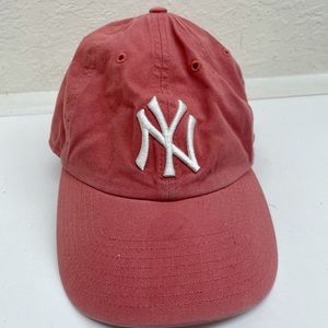 Pink/White New York Yankees Baseball Cap